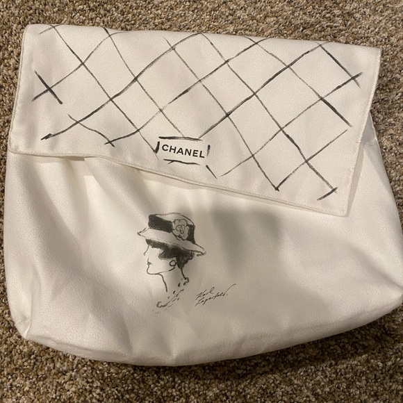 🕶️SOLD🕶️2015 Authentic chanel 2.55 flap 226 - Picture 9 of 16